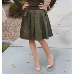 Banana Republic olive green satin full skirt